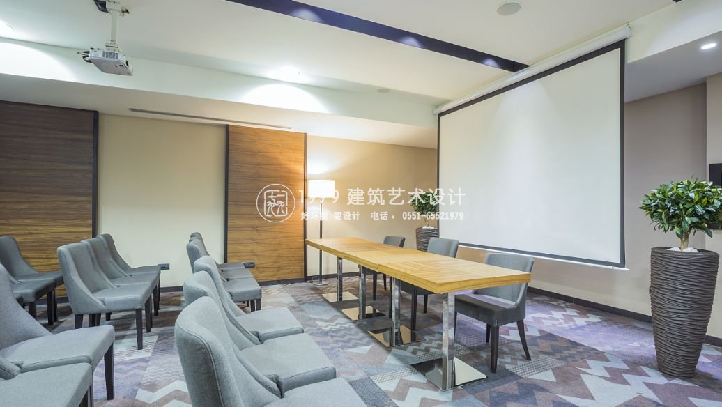 簡(jiǎn)約風(fēng)格辦公室設(shè)計(jì)